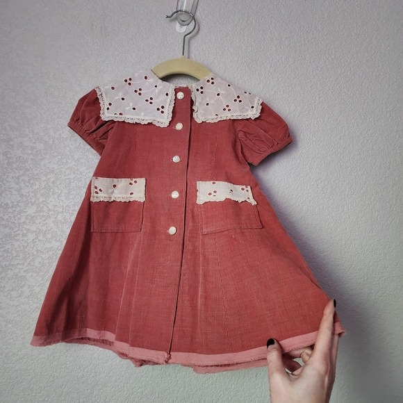 VINTAGE 1940s Corduroy Eyelet Collar Dress Toddler Girls Cottagecore - Picture 5 of 9